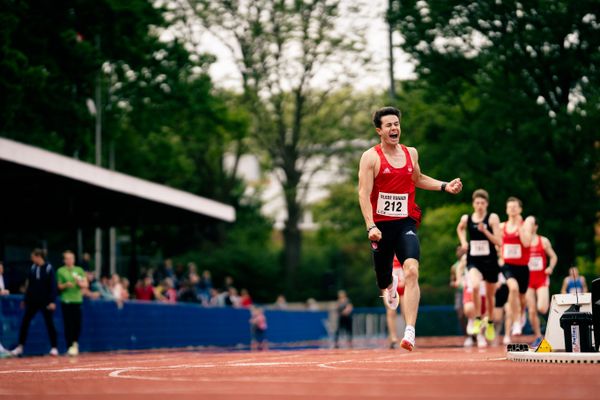 Janik Kolthof (VfL Eintracht Hannover) ueber 800m 14.05.2022 beim Nationalen Leichtathletik-Meeting im Erika-Fisch-Stadion in Hannover